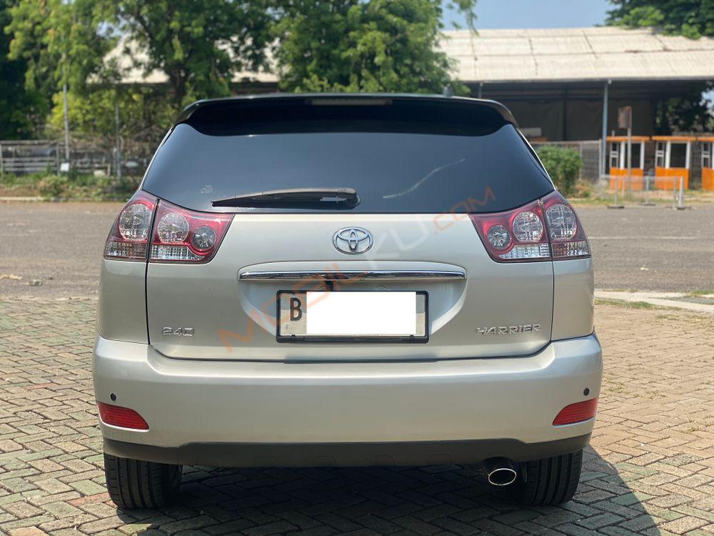 Mobil Toyota Harrier 2008