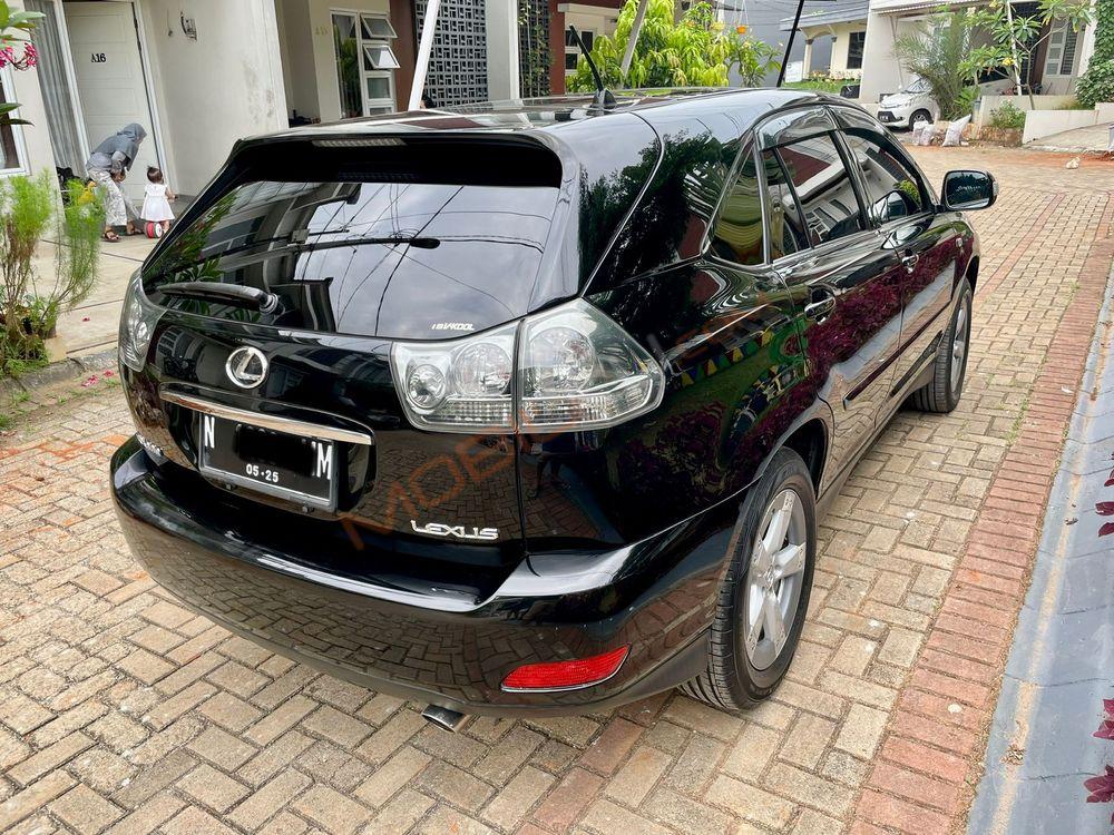 Mobil Toyota Harrier 2005