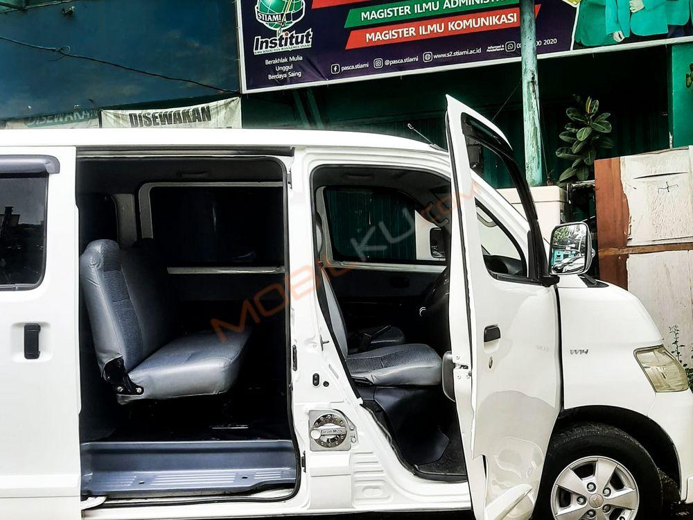 Mobil Daihatsu Gran Max 2014