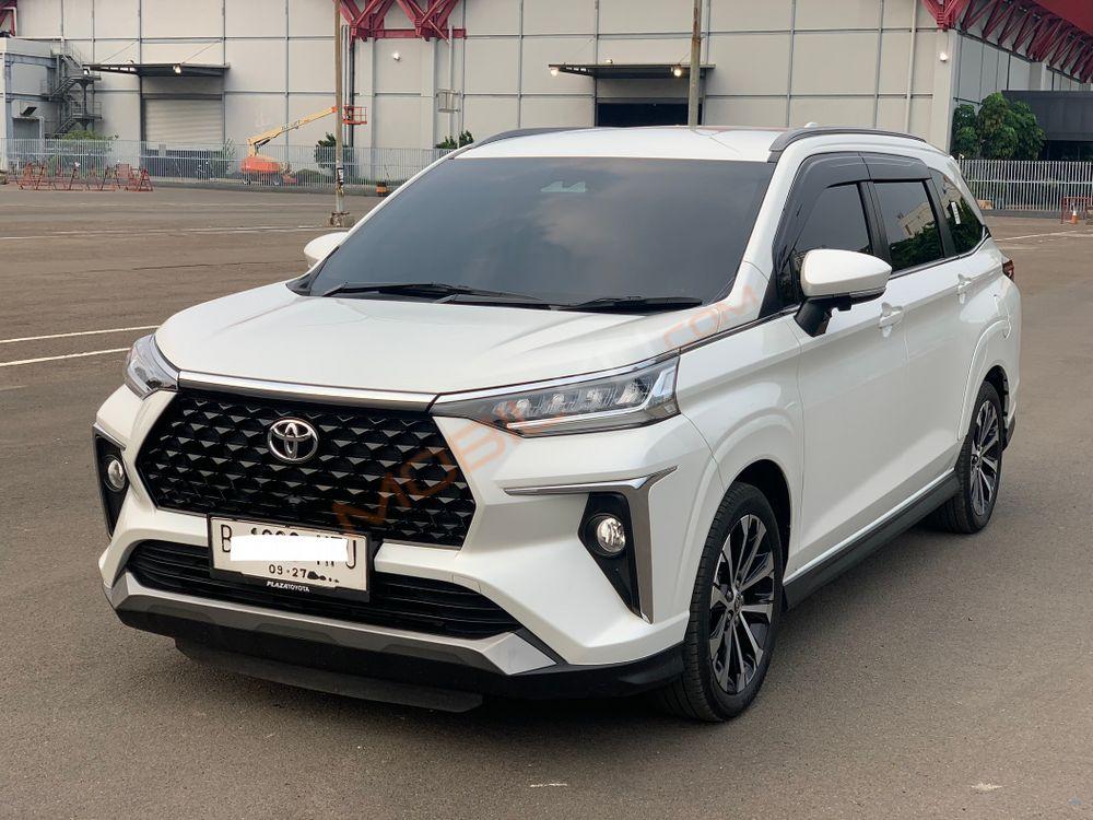 Mobil Toyota Veloz 2022