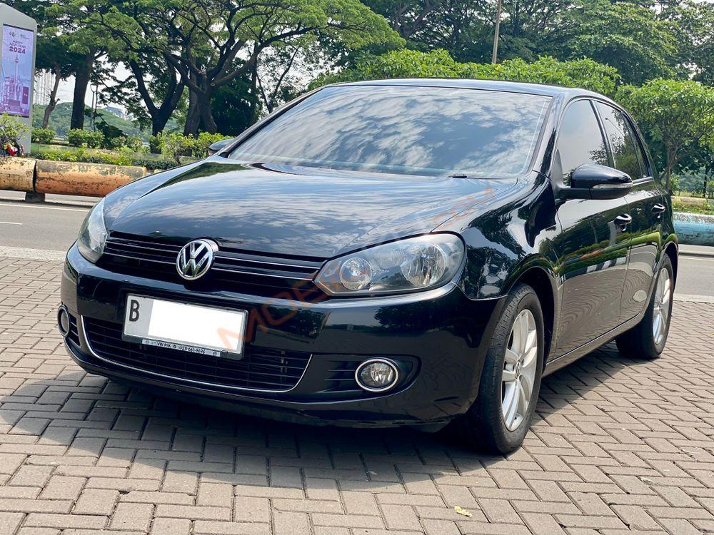 Mobil Volkswagen Golf 2013