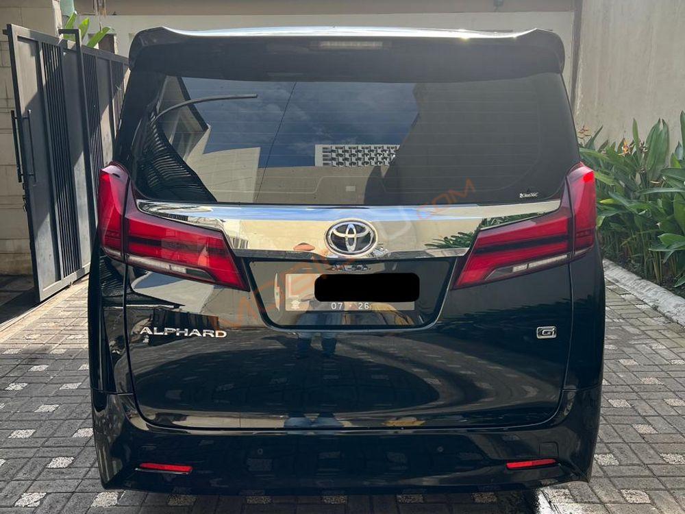 Mobil Toyota Alphard 2019