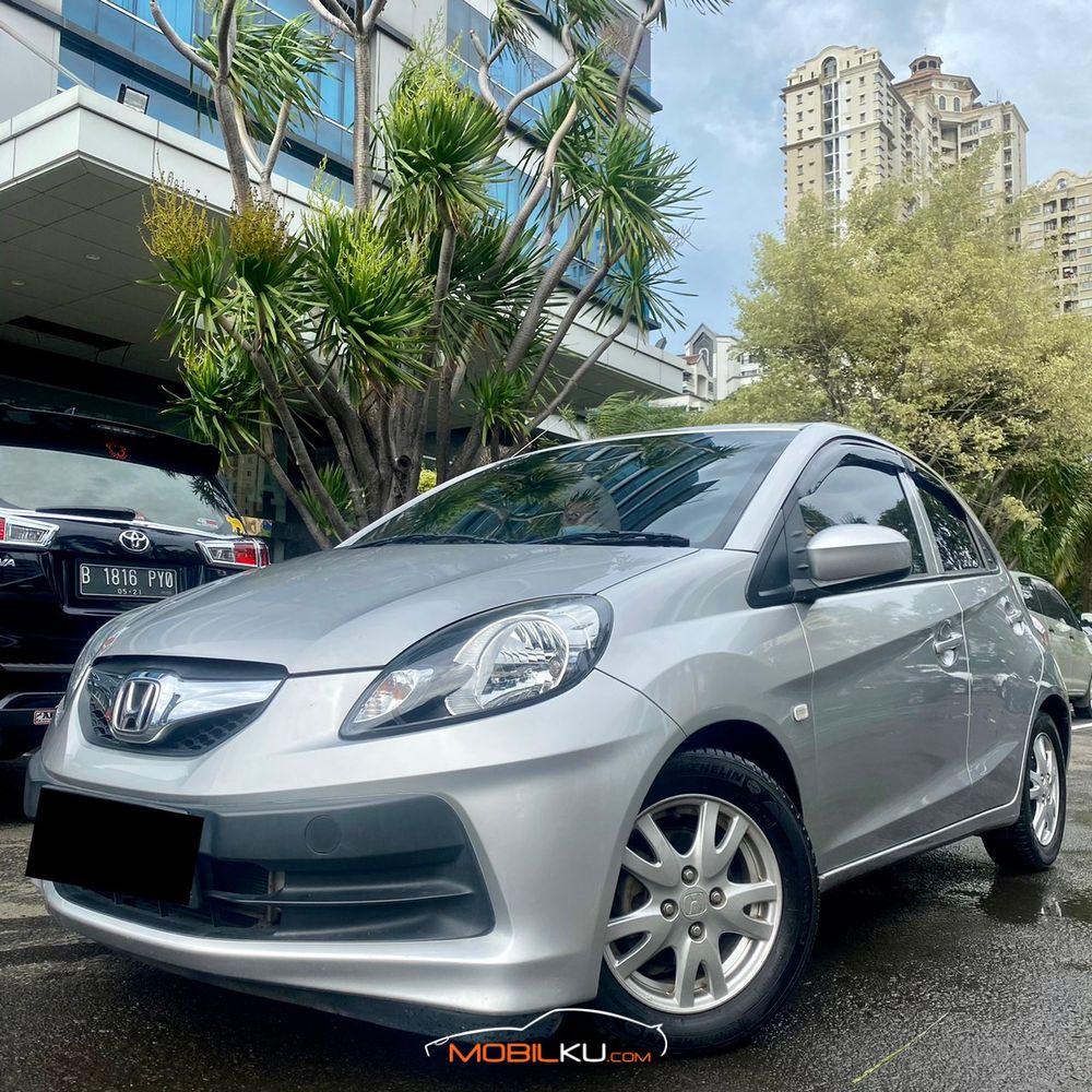 Mobil Honda Brio 2013