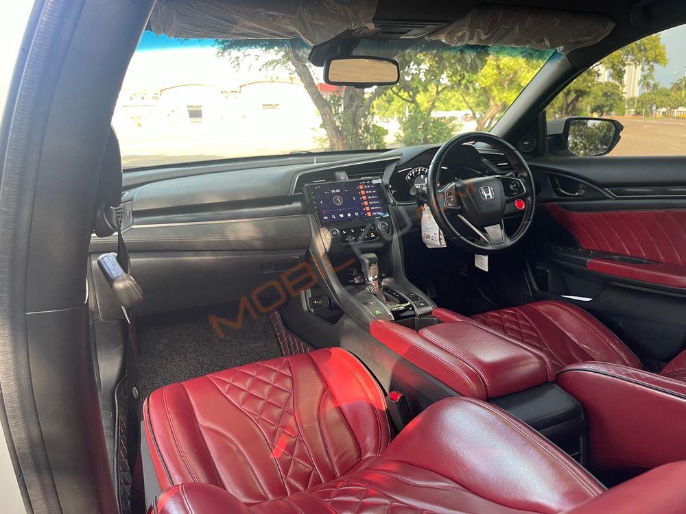 Mobil Honda Civic Hatchback 2020