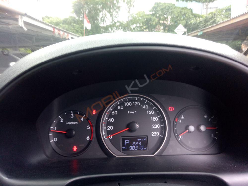 Mobil Hyundai H-1 2018