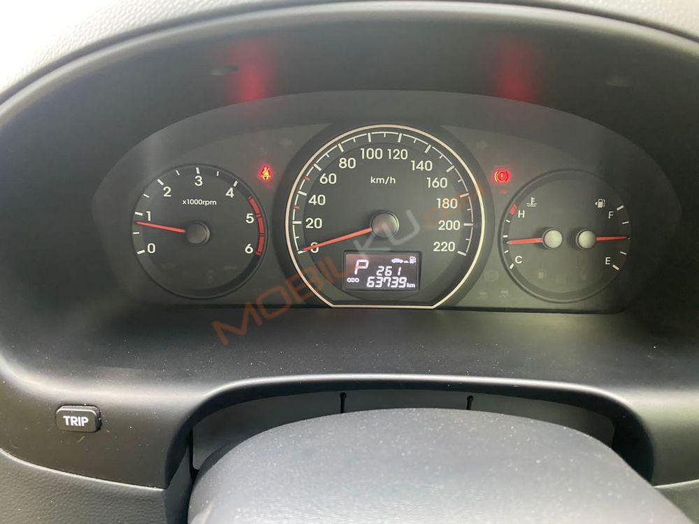 Mobil Hyundai H-1 2018