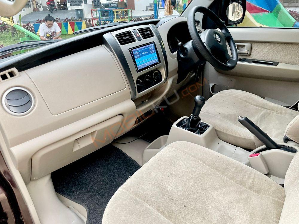 Mobil Suzuki APV 2008