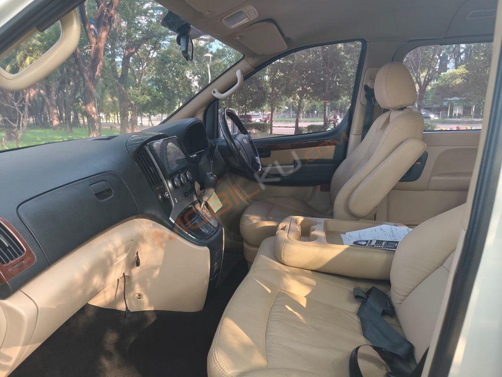 Mobil Hyundai H-1 2016