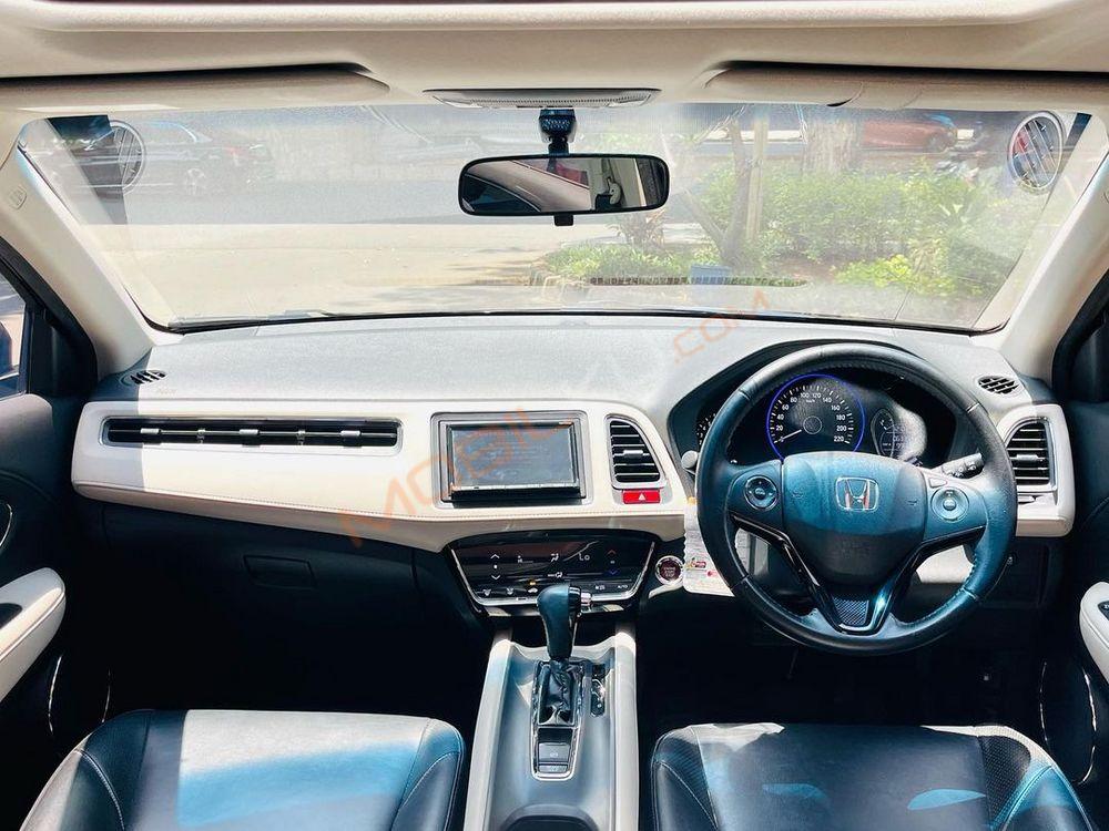 Mobil Honda HR-V 2016