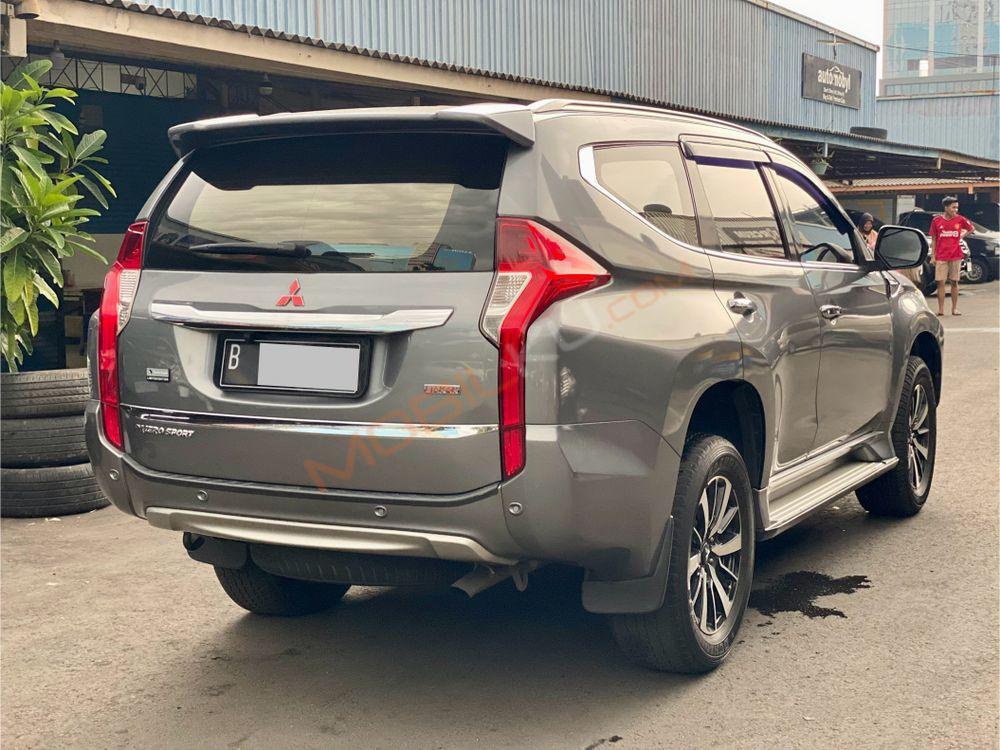 Mobil Mitsubishi Pajero Sport 2016