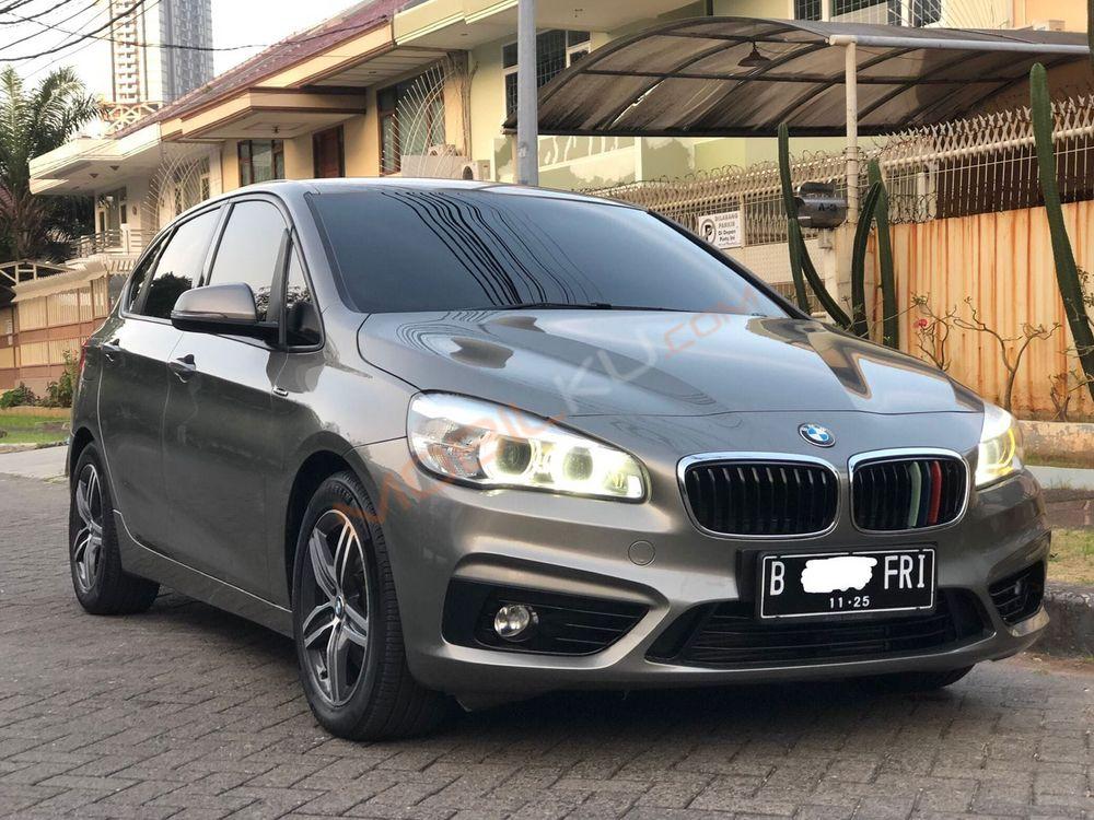 Mobil BMW 2 Series 2015