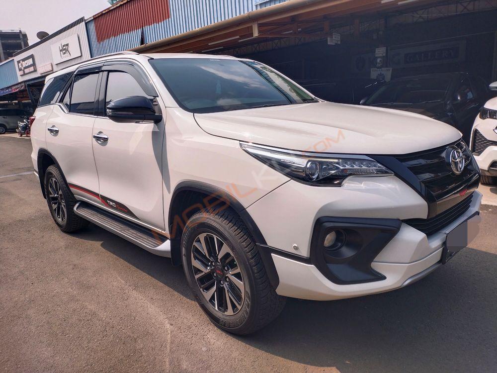 Mobil Toyota Fortuner 2019