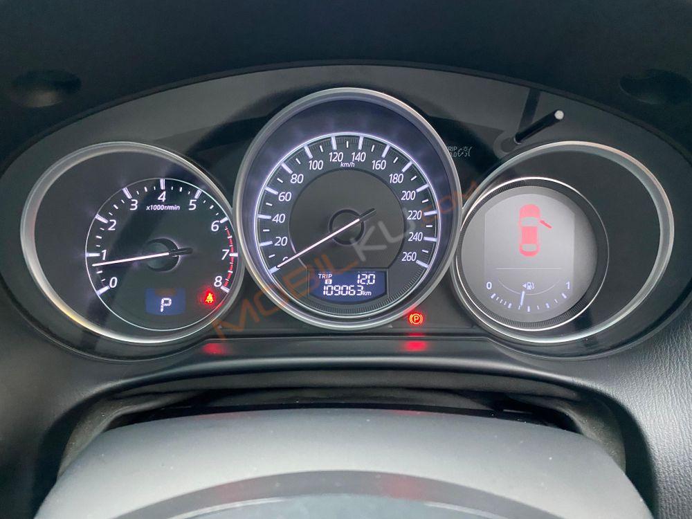 Mobil Mazda CX-5 2016