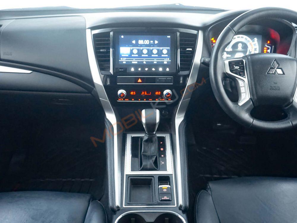 Mobil Mitsubishi Pajero Sport 2021