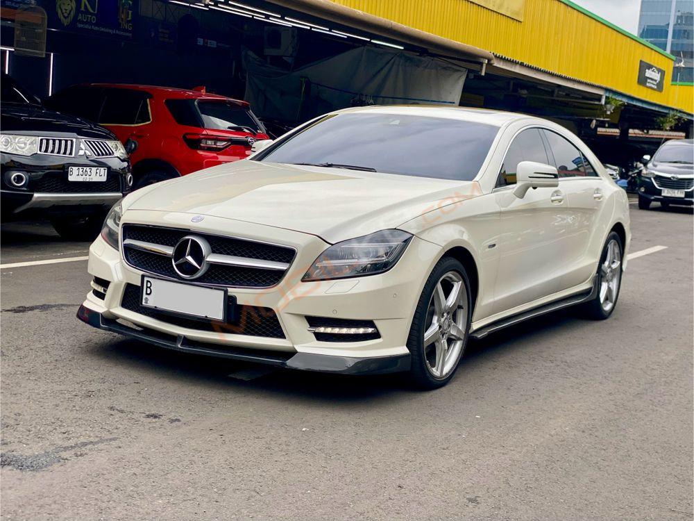 Mobil Mercedes-Benz CLS 2012