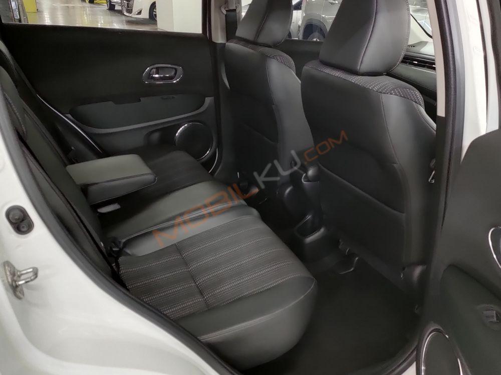 Mobil Honda HR-V 2016