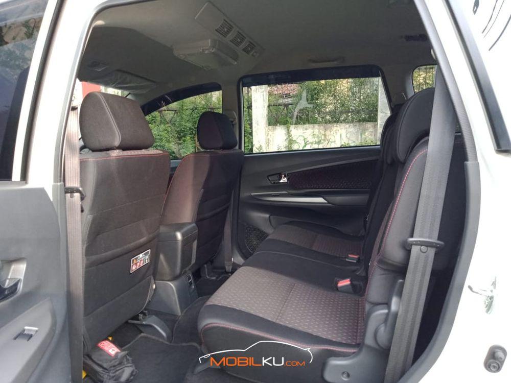 Mobil Toyota Avanza 2019