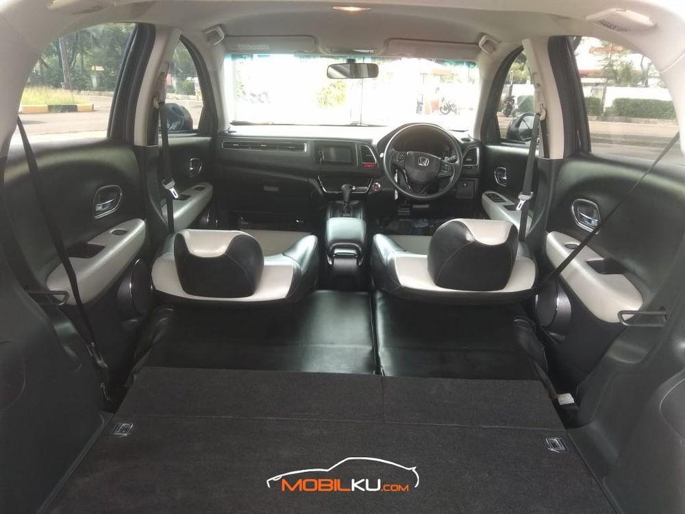 Mobil Honda HR-V 2016