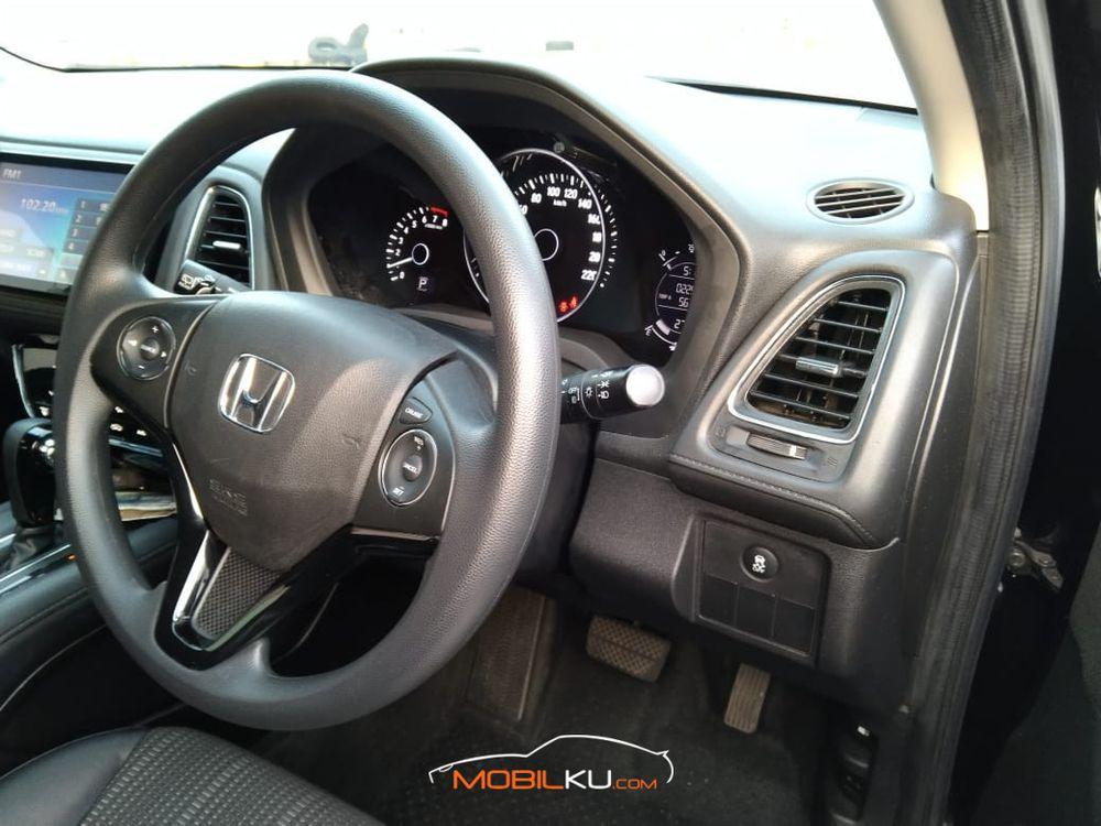 Mobil Honda HR-V 2018