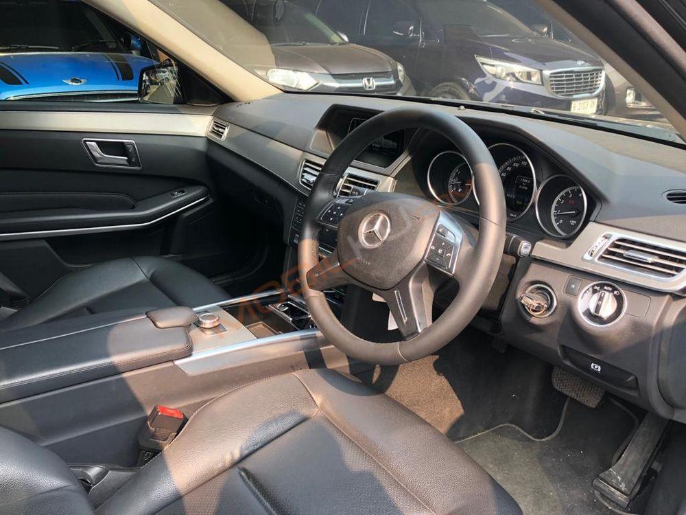 Mobil Mercedes-Benz E-Class 2016