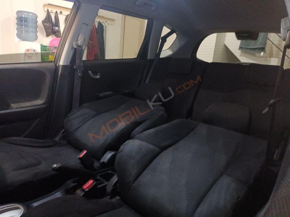 Mobil Honda Jazz 2010