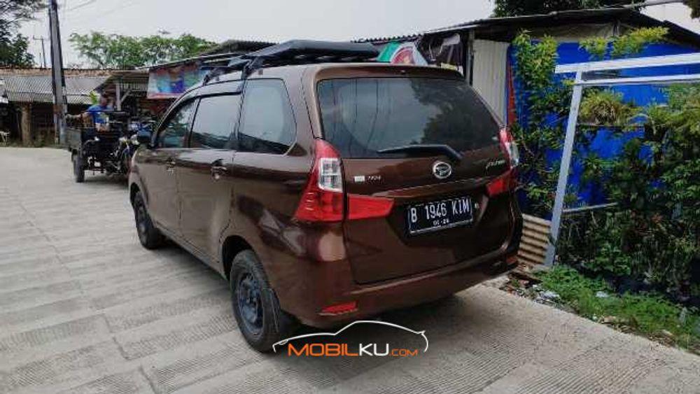 Mobil Daihatsu Xenia 2016