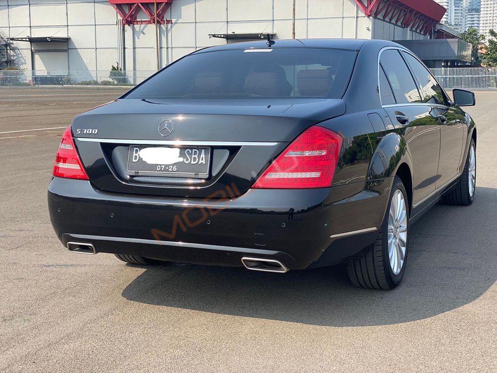 Mobil Mercedes-Benz S-Class 2011