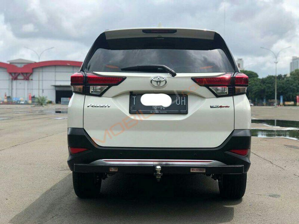 Mobil Toyota Rush 2019