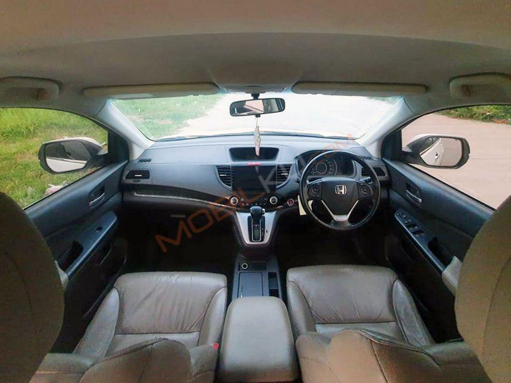 Mobil Honda CR-V 2014