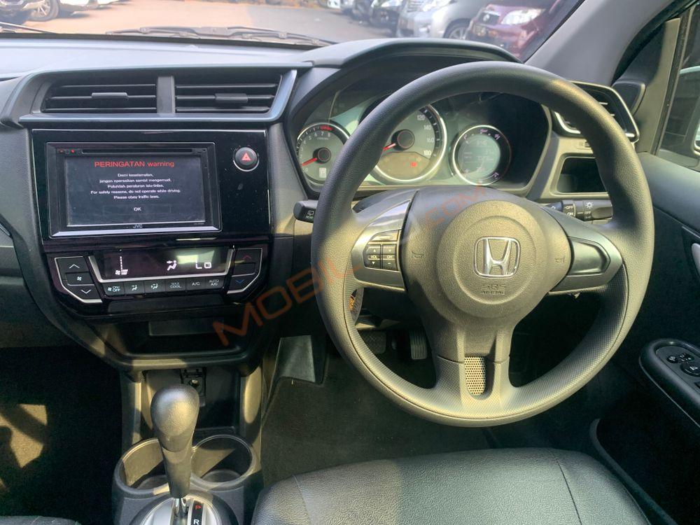 Mobil Honda Mobilio 2017