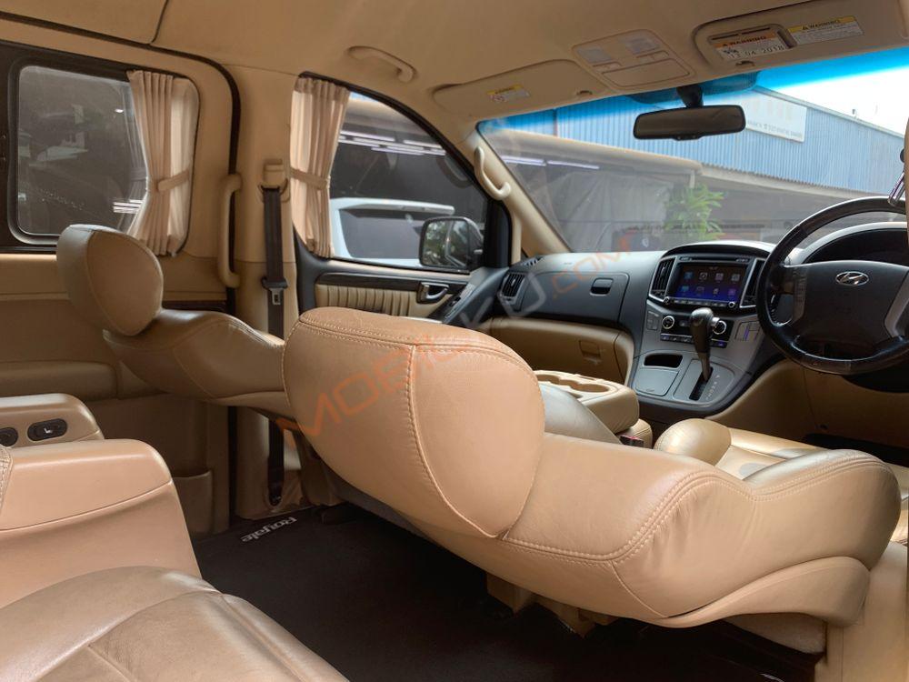 Mobil Hyundai H-1 2018