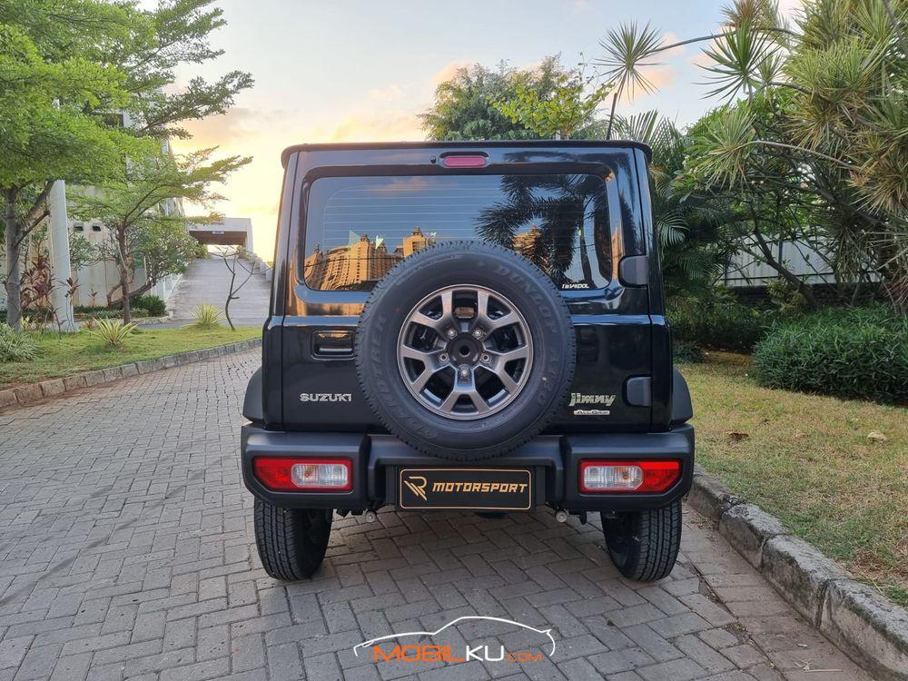 Mobil Suzuki Jimny 2021
