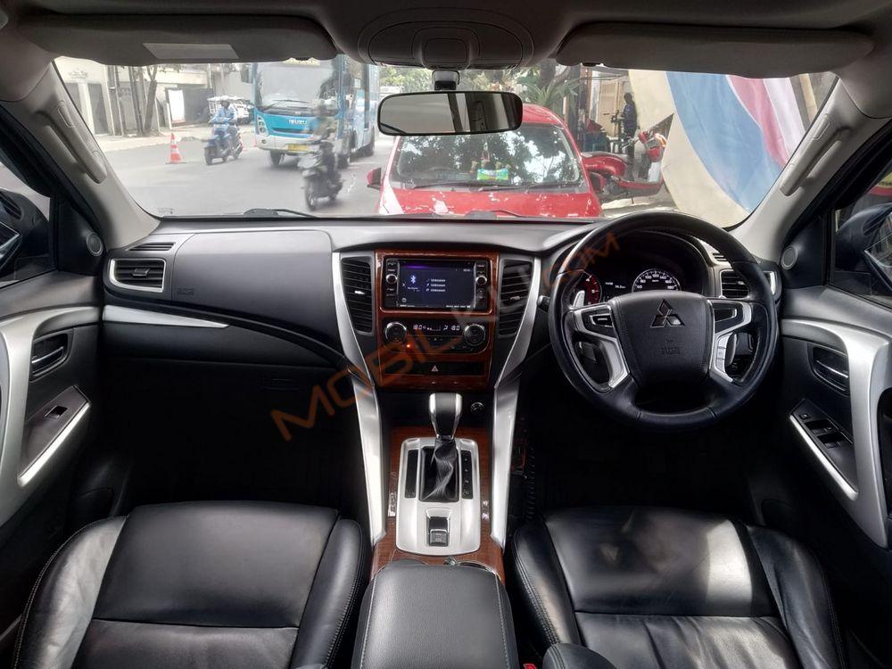 Mobil Mitsubishi Pajero Sport 2016
