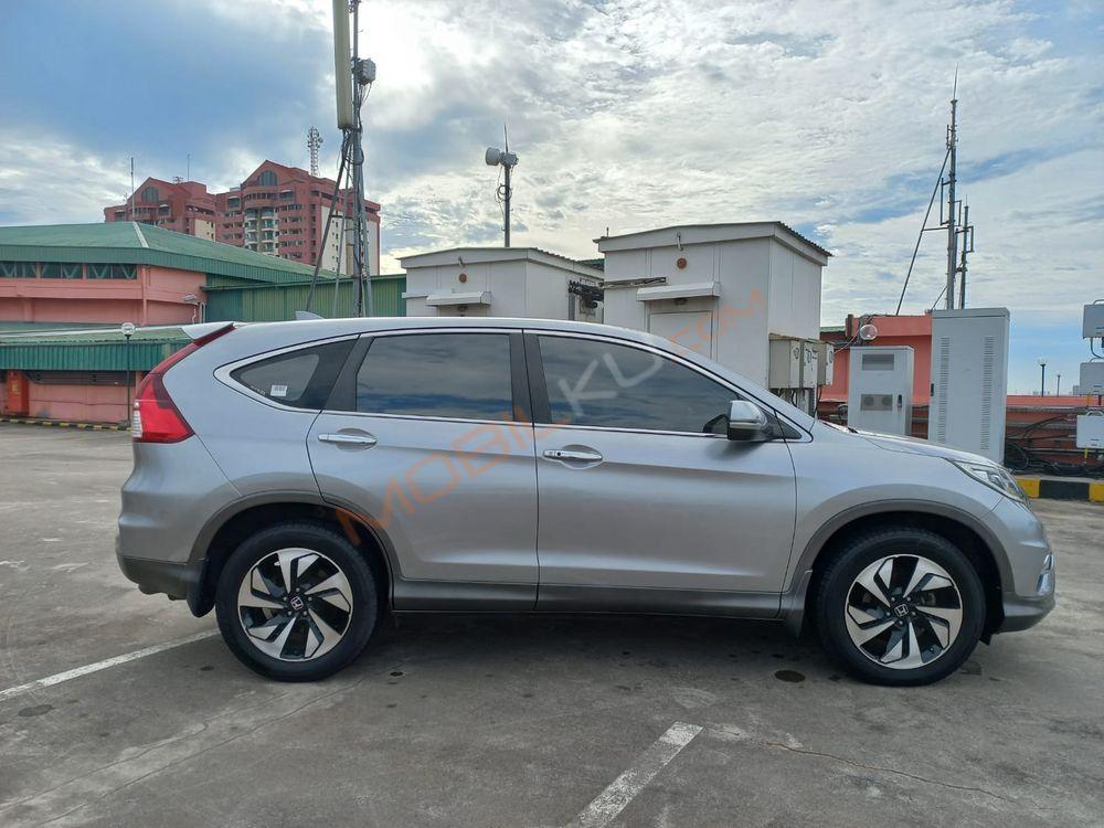 Mobil Honda CR-V 2017