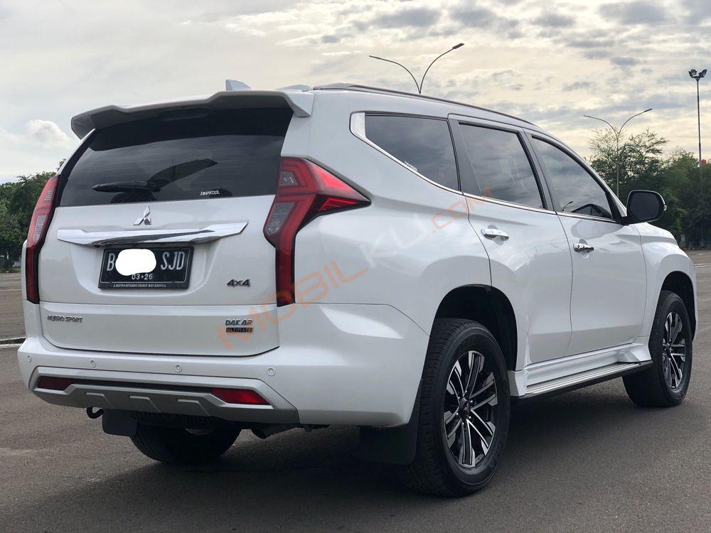 Mobil Mitsubishi Pajero Sport 2021