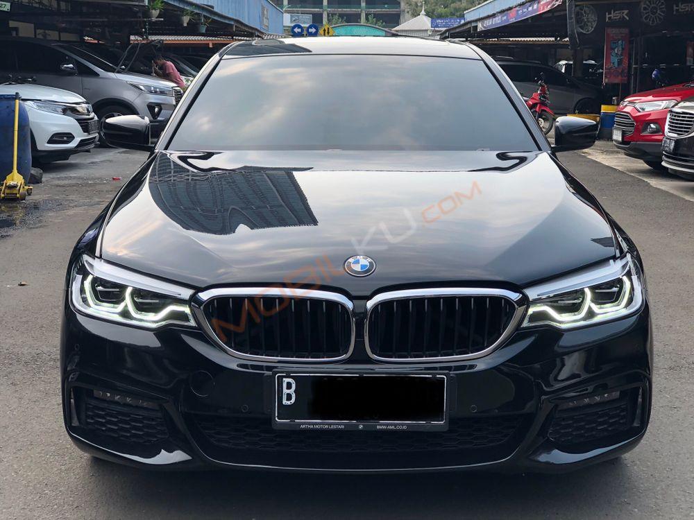 Mobil BMW 5 Series 2020