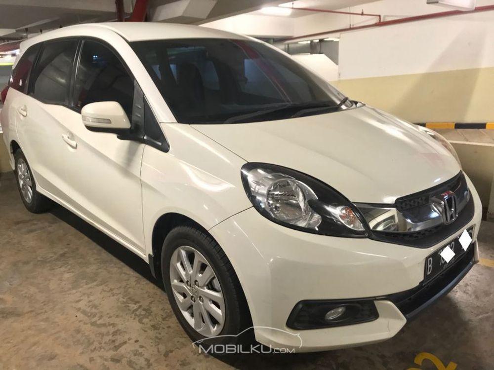 Mobil Honda Mobilio 2014