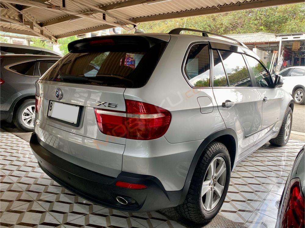 Mobil BMW X5 2008