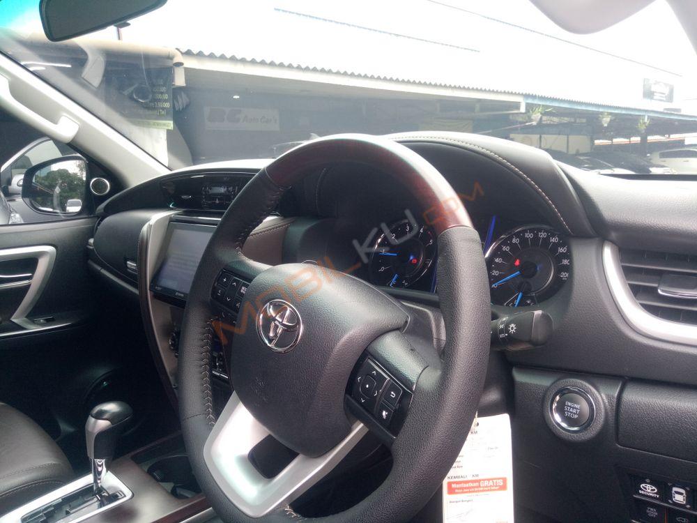 Mobil Toyota Fortuner 2016