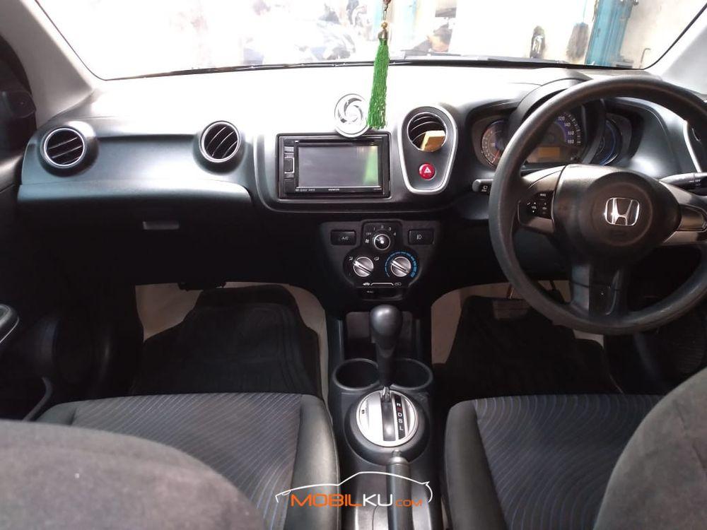 Mobil Honda Mobilio 2015