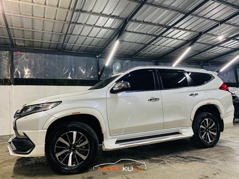 Mobil Mitsubishi Pajero Sport 2017