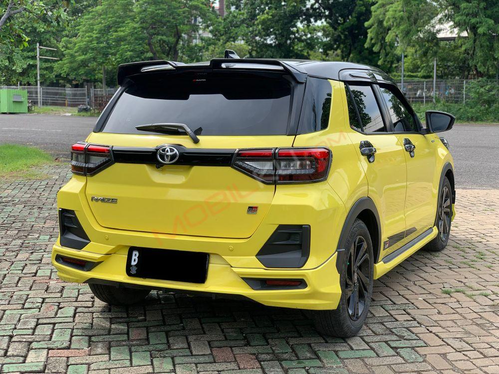 Mobil Toyota Raize 2022