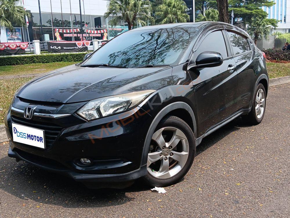 Mobil Honda HR-V 2015