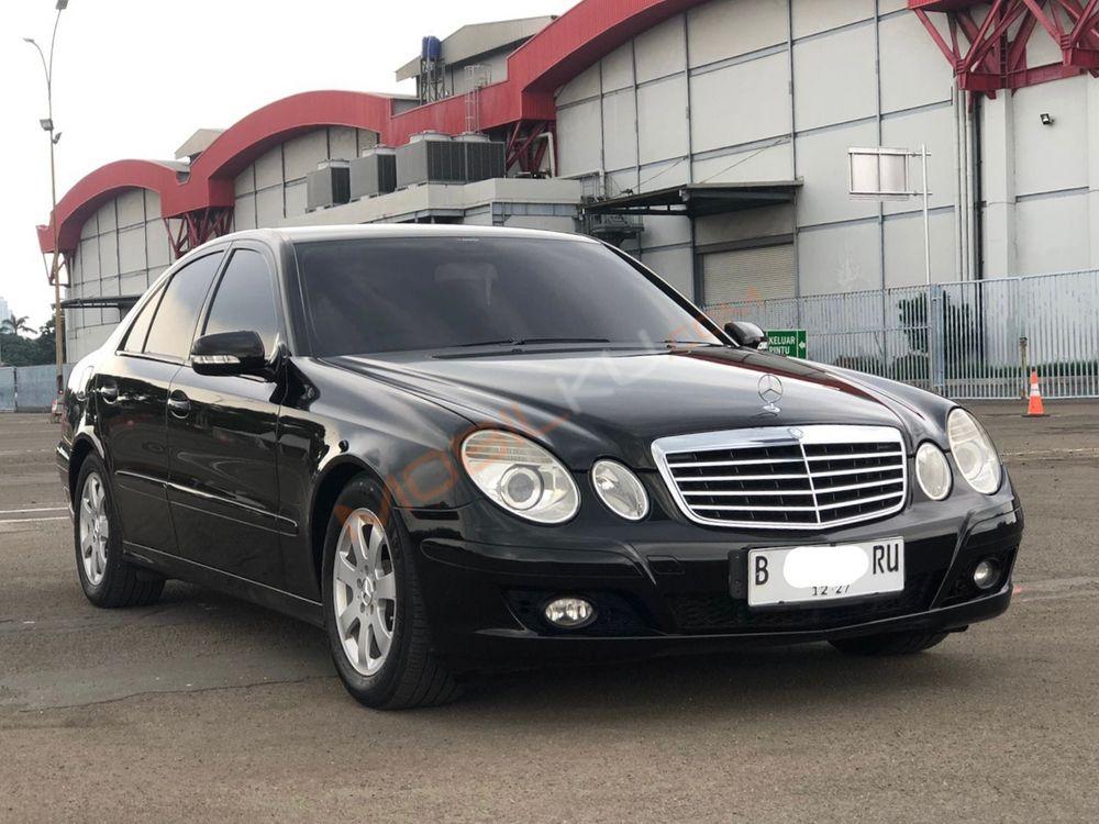 Mobil Mercedes-Benz E-Class 2007