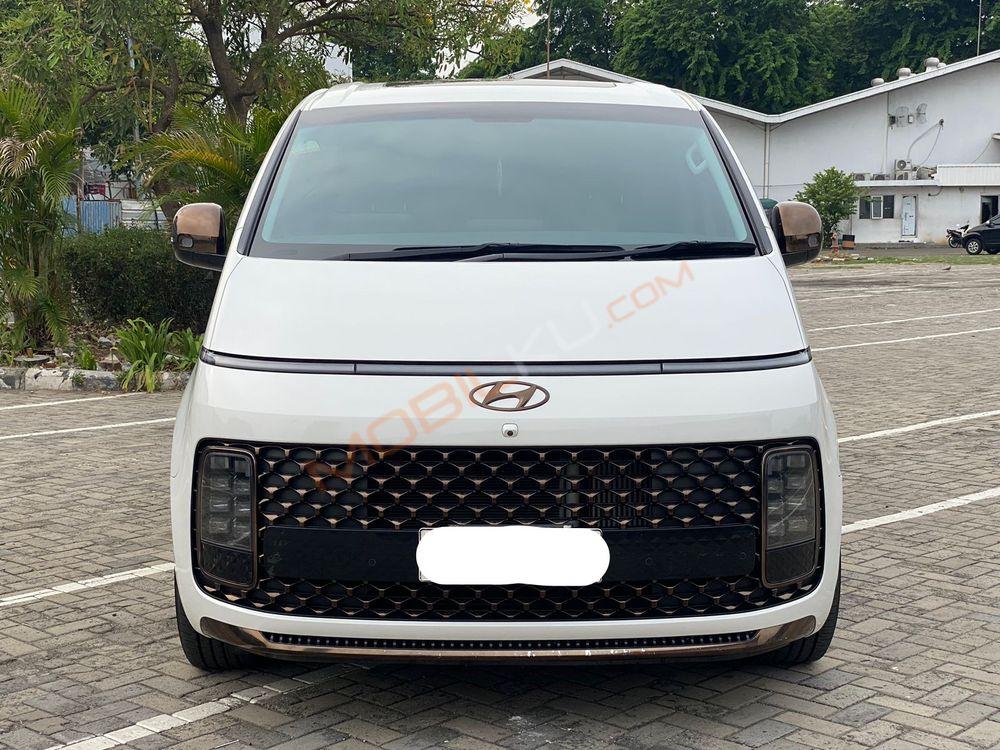 Mobil Hyundai Staria 2022