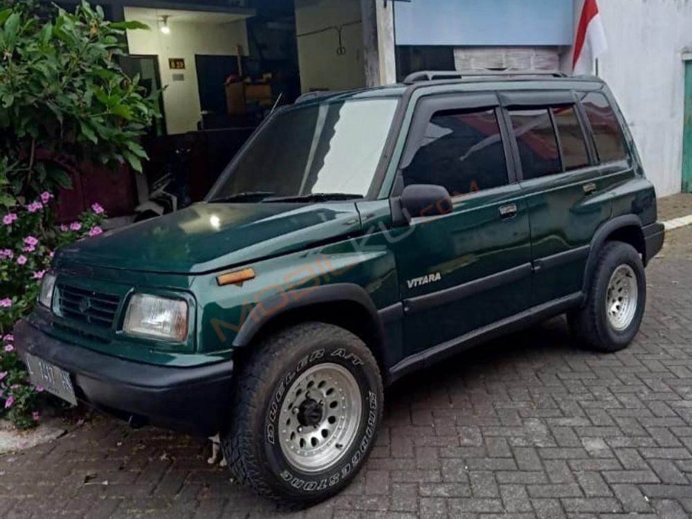 Mobil Suzuki Vitara 1997