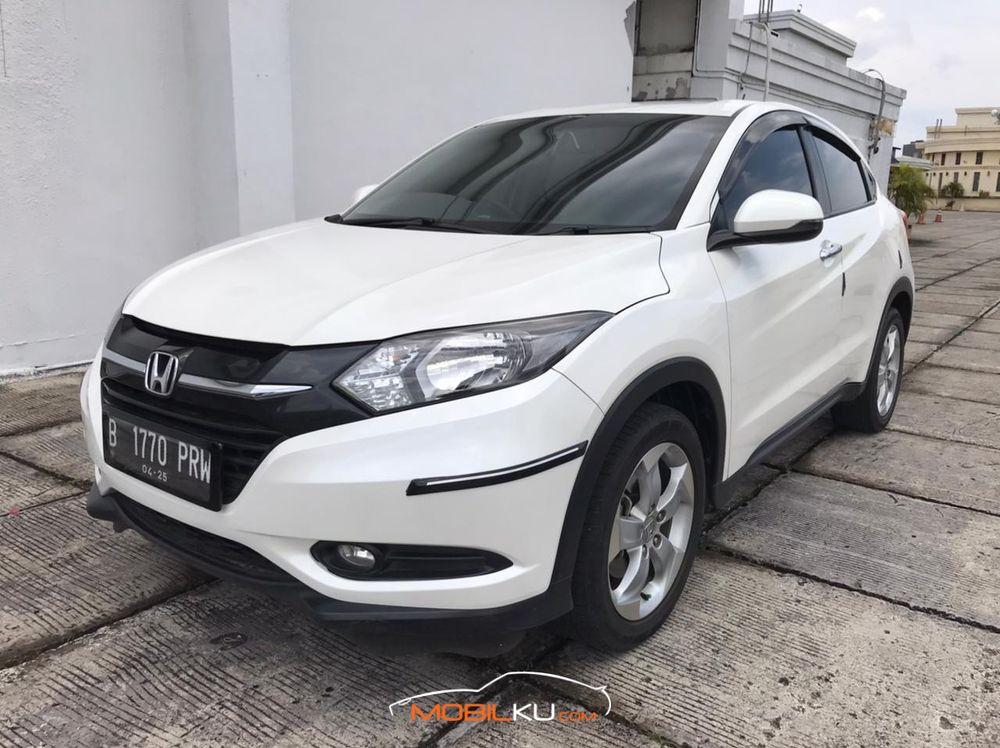 Mobil Honda HR-V 2015