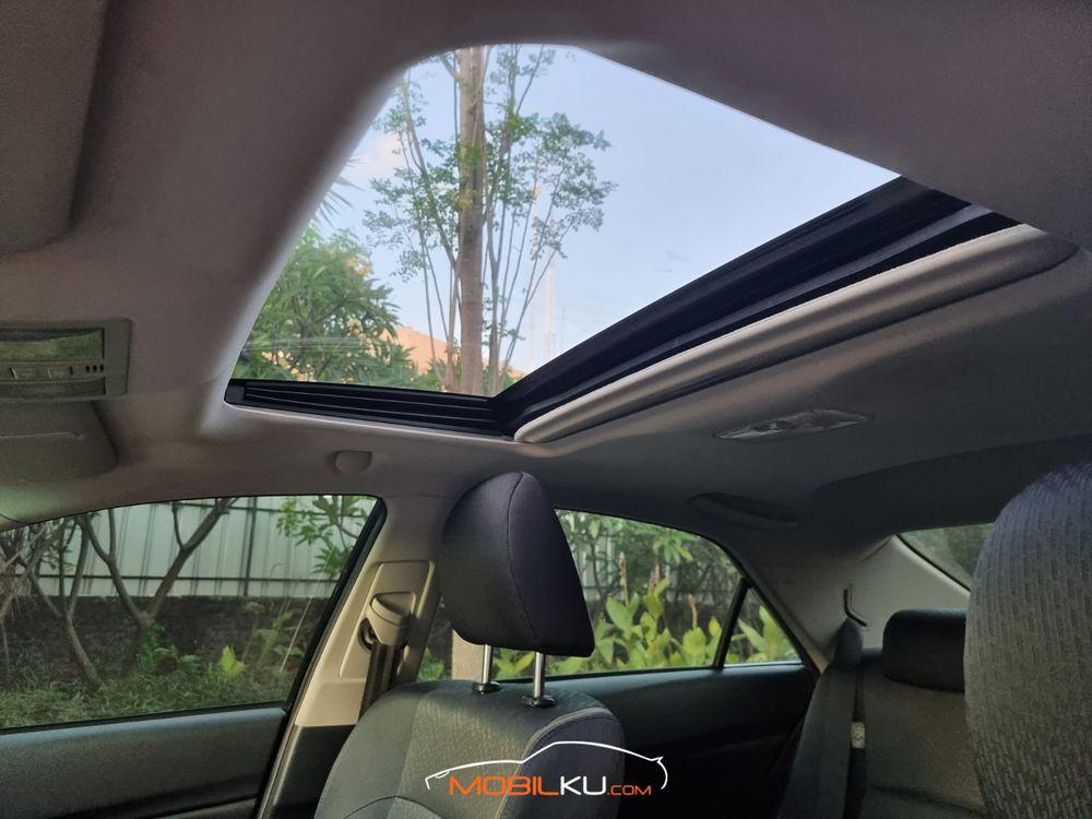 Mobil Toyota Mark X 2012