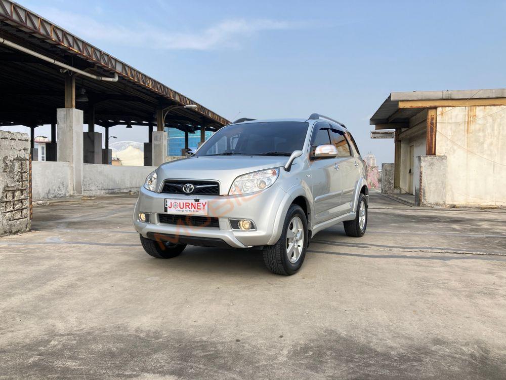 Mobil Toyota Rush 2010