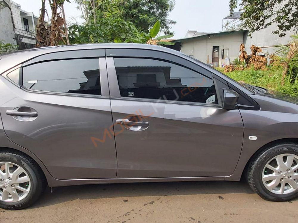 Mobil Honda Brio 2021